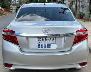 Toyota Yaris 2015 Silver