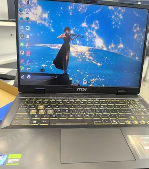 New Laptop MSI Vector 16 HX AI A2XWIG 16GB Intel Core Ultra 9 SSD 1T