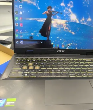 New Laptop MSI Vector 16 HX AI A2XWIG 16GB Intel Core Ultra 9 SSD 1T