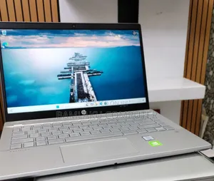 New Laptop HP Pavilion 14 8GB Intel Core i5 SSD 256GB