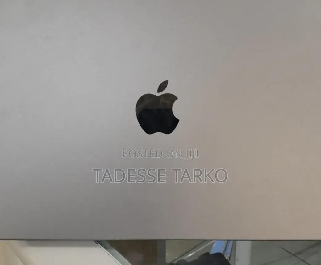 New Laptop Apple MacBook Pro M1 32GB Apple M1 Pro SSD 512GB