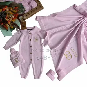 Gucci-Branded Baby Knit Gift Set