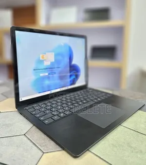 New Laptop Microsoft Surface Laptop 4 16GB Intel Core i7 SSD 512GB