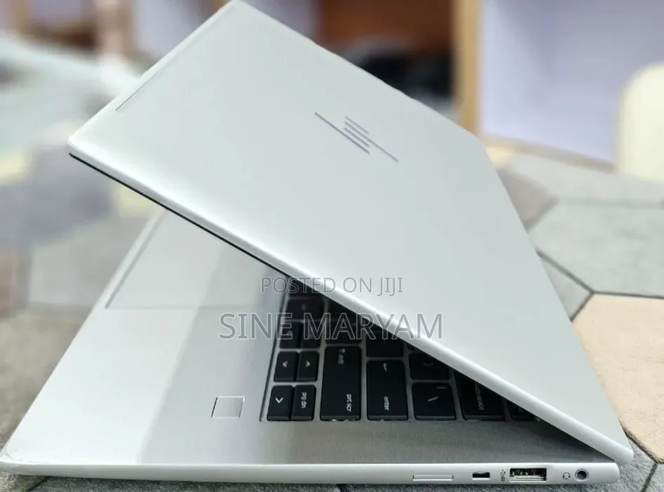 New Laptop HP EliteBook 840 G9 16GB Intel Core i7 SSD 512GB