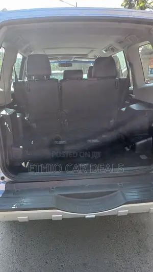 Mitsubishi Pajero 2010 Silver
