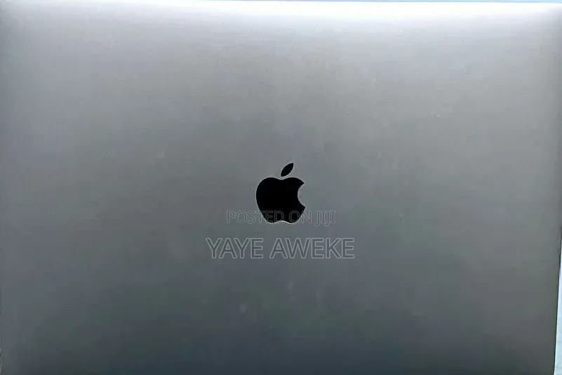 New Laptop Apple MacBook Pro 2019 32GB Intel Core i9 SSD 512GB