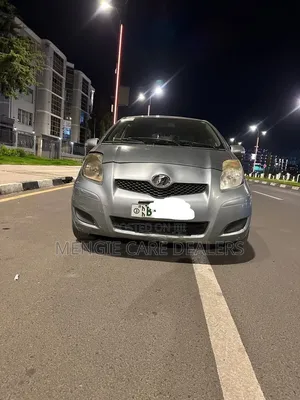 Toyota Yaris 2009 Silver