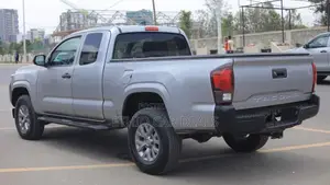 Toyota Tacoma 2020 Silver
