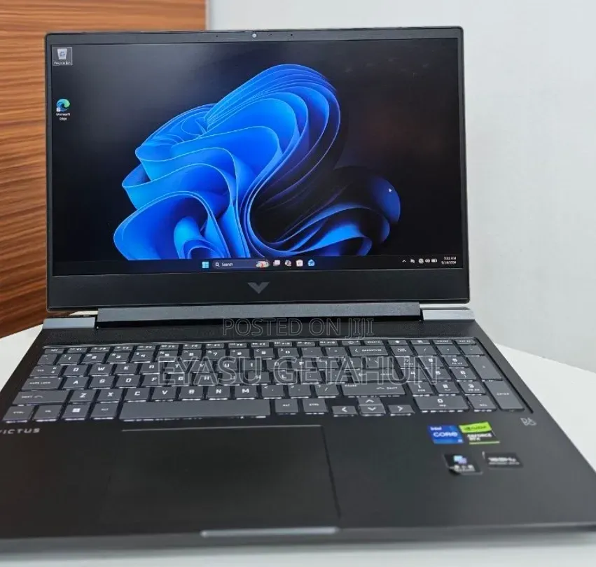 New Laptop HP Victus 16 16GB Intel Core i7 SSD 1T