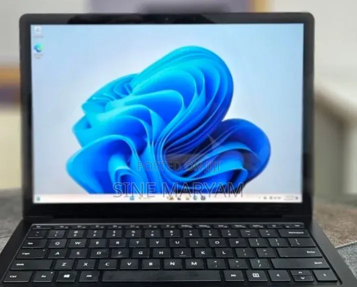 New Laptop Microsoft Surface Laptop 4 16GB Intel Core i7 SSD 512GB