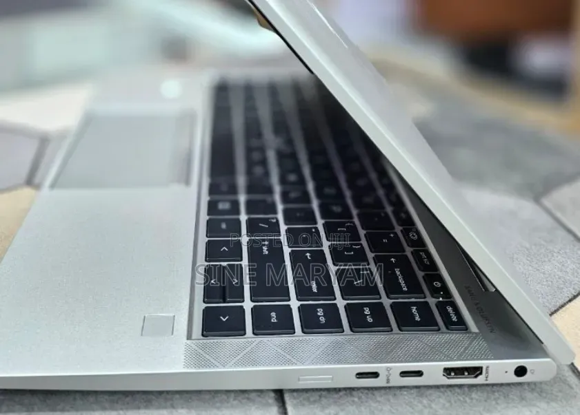 New Laptop HP EliteBook 845 G8 16GB AMD Ryzen 5 SSD 512GB