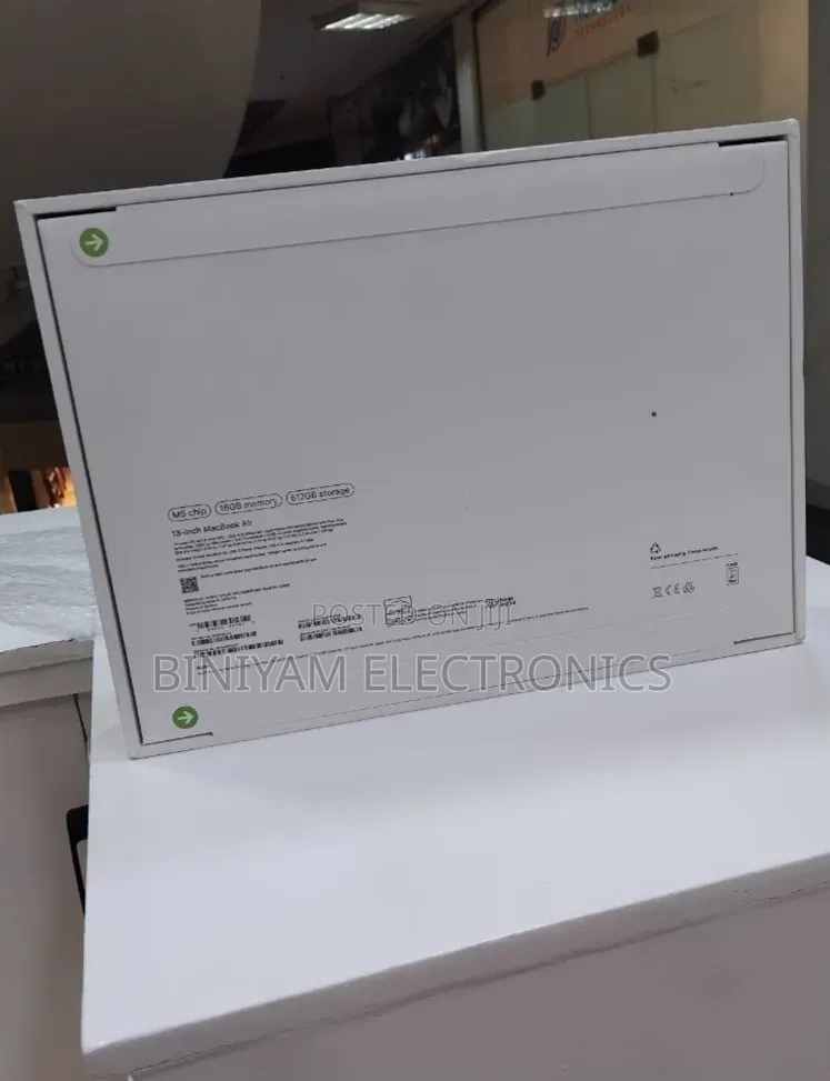 New Laptop Apple MacBook Air 2026 M5 13-inch 16GB Apple M5 SSD 512GB