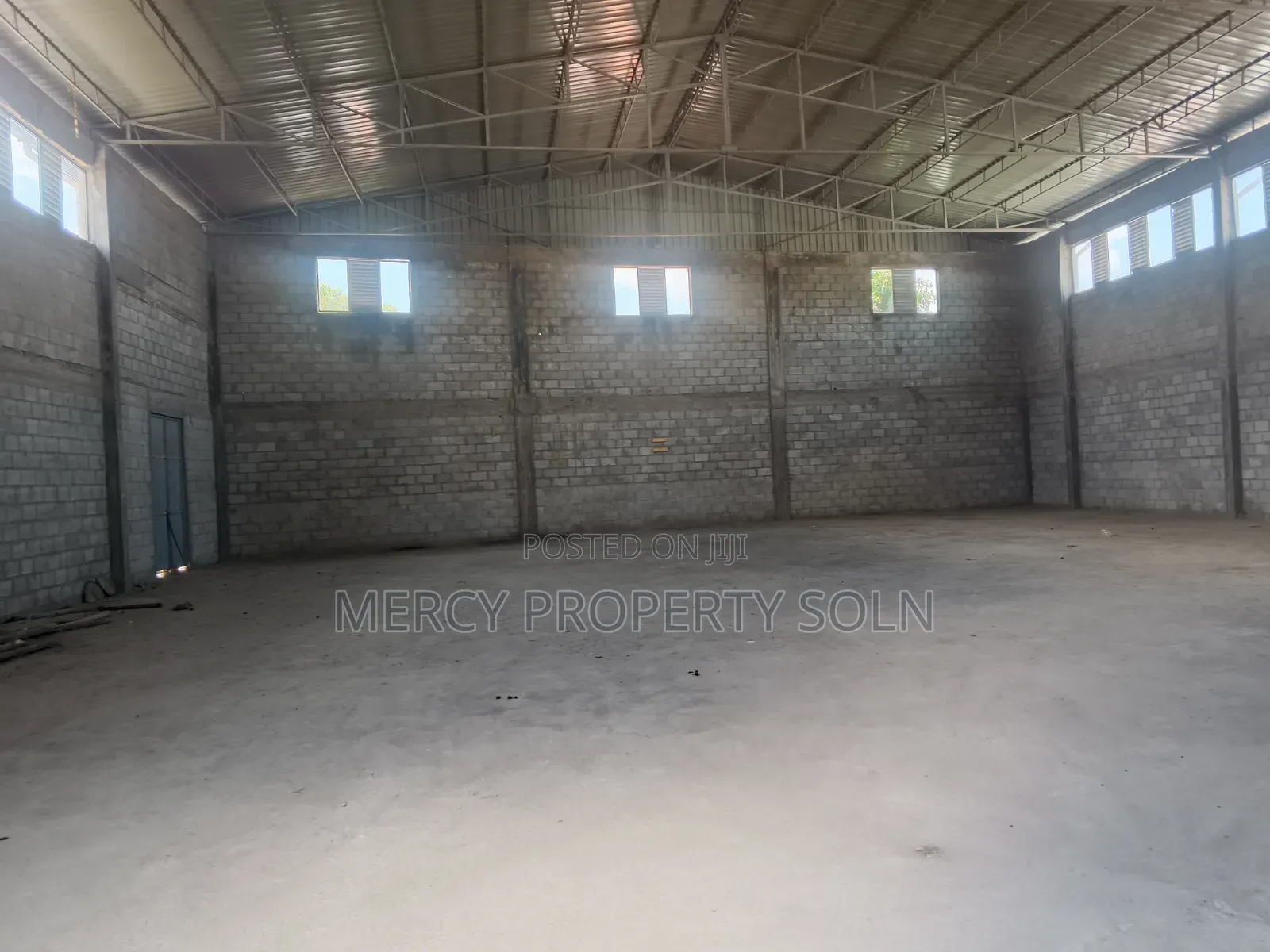 የሚከራይ መጋዘን ቃሊቲ አአ ለአስፓልት የቀረበ 3phase ቆጣሪ ያለው