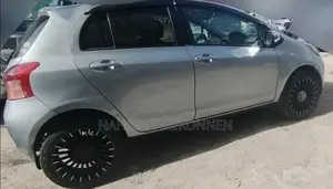 Toyota Yaris 2007 Gray