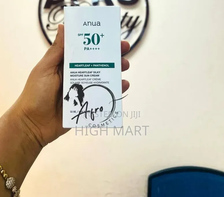Auna Heartleaf Silky Moisture Sun Cream