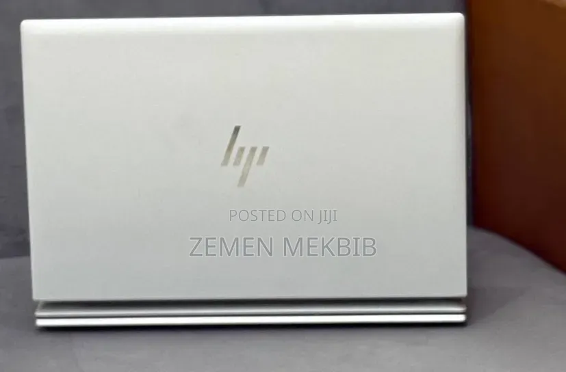 New Laptop HP EliteBook 830 G8 16GB Intel Core i7 SSD 512GB