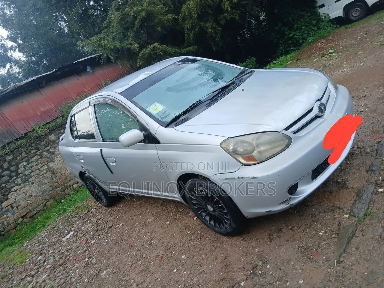 Toyota Platz 2003 Silver