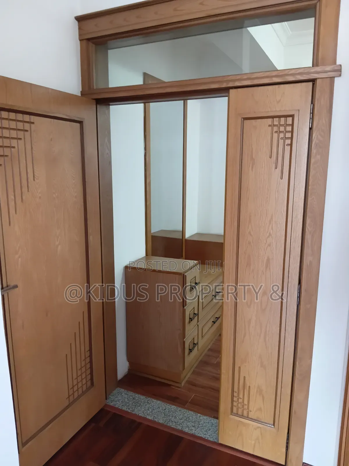 3bdrm Apartment in Lafto Mall Au for rent