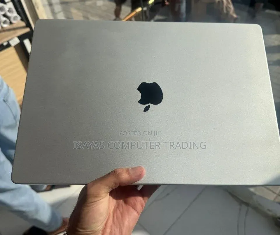 New Laptop Apple MacBook Pro M1 32GB Apple M1 SSD 1T