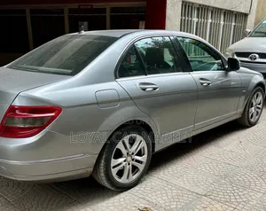 Mercedes-Benz C180 2010 Gray
