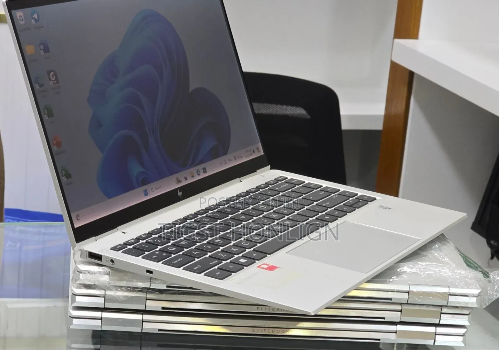 New Laptop HP EliteBook 1040 G8 16GB Intel Core i7 SSD 512GB