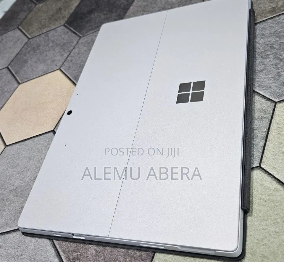 New Laptop Microsoft Surface Pro 7+ 16GB Intel Core i7 SSD 512GB