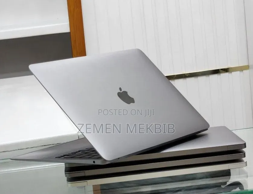 New Laptop Apple MacBook Air 2020 M1 8GB SSD 256GB