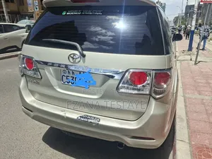 Toyota Fortuner 2012 Beige