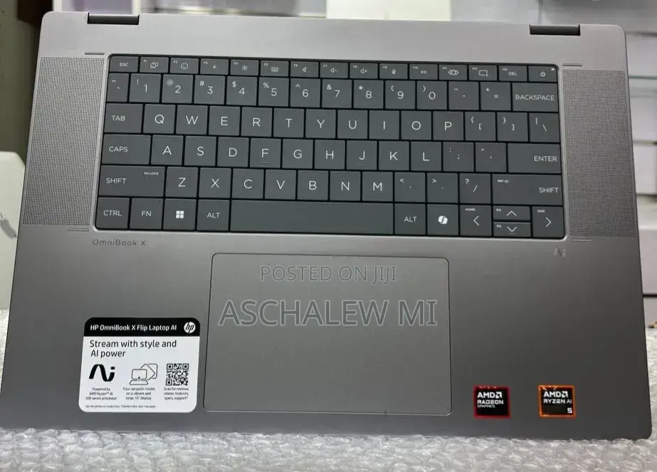New Laptop HP OmniBook 5 14" 16GB AMD Ryzen 5 SSD 512GB