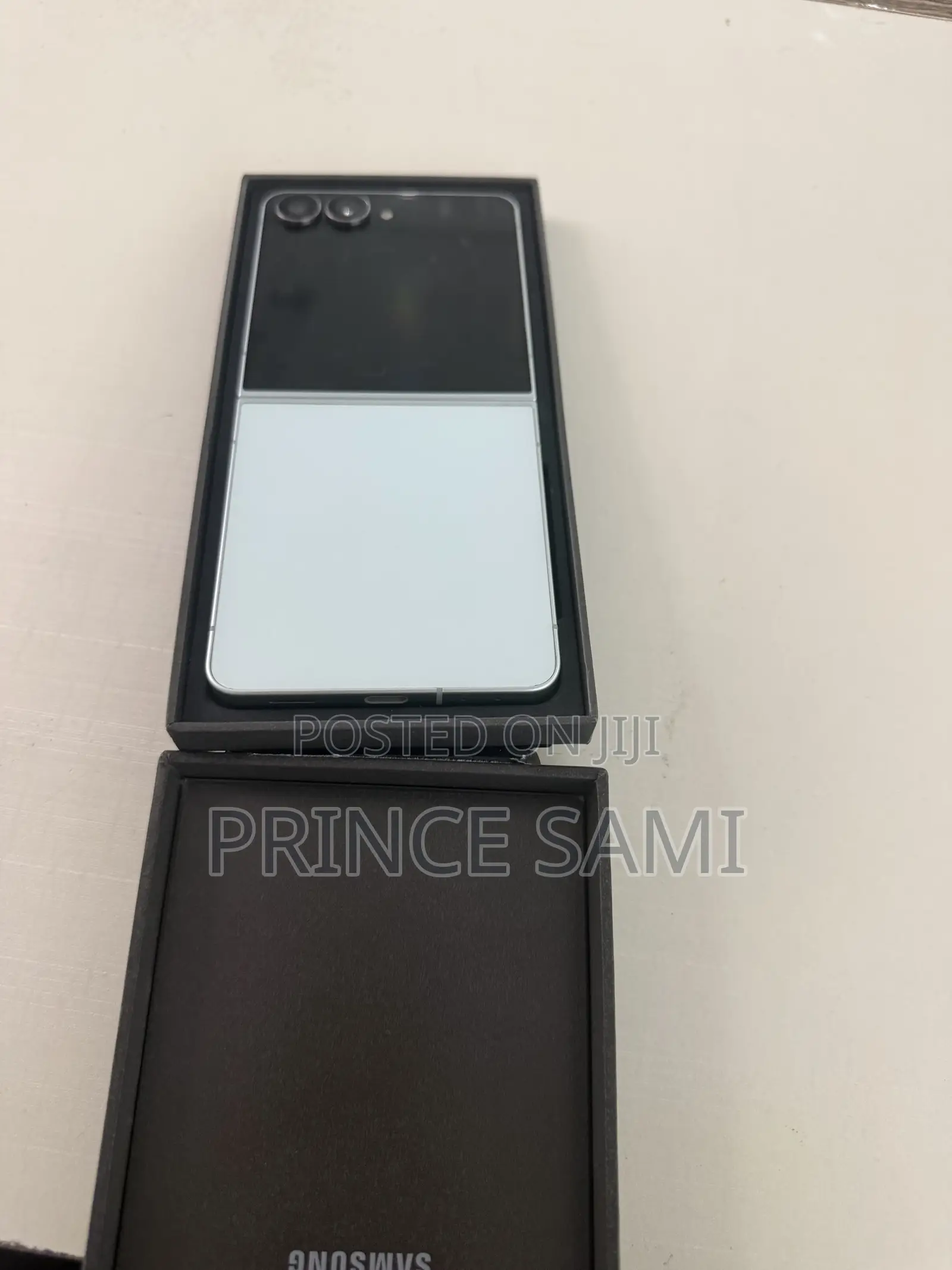 New Samsung Galaxy Z Flip7 512 GB Gray