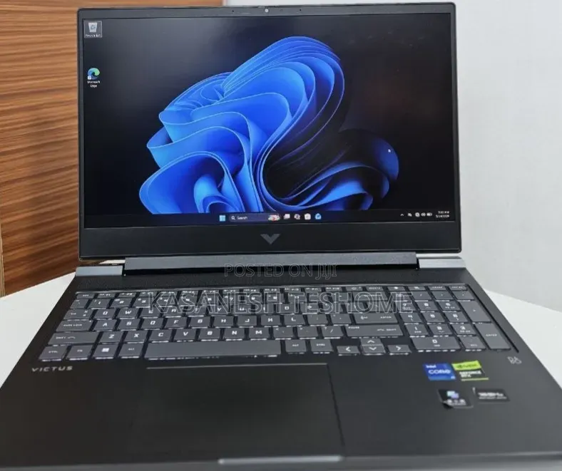 New Laptop HP Victus 15 32GB Intel Core i7 SSD 1T