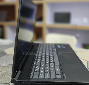 New Laptop HP Victus 15 32GB Intel Core i7 SSD 1T