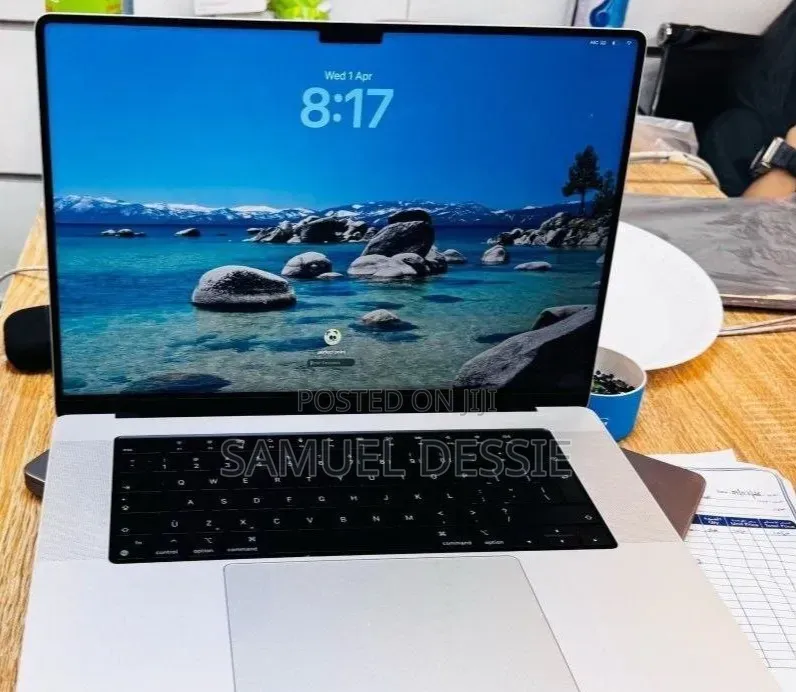 New Laptop Apple MacBook Pro 2021 M1 32GB Apple M1 Max SSD 1T