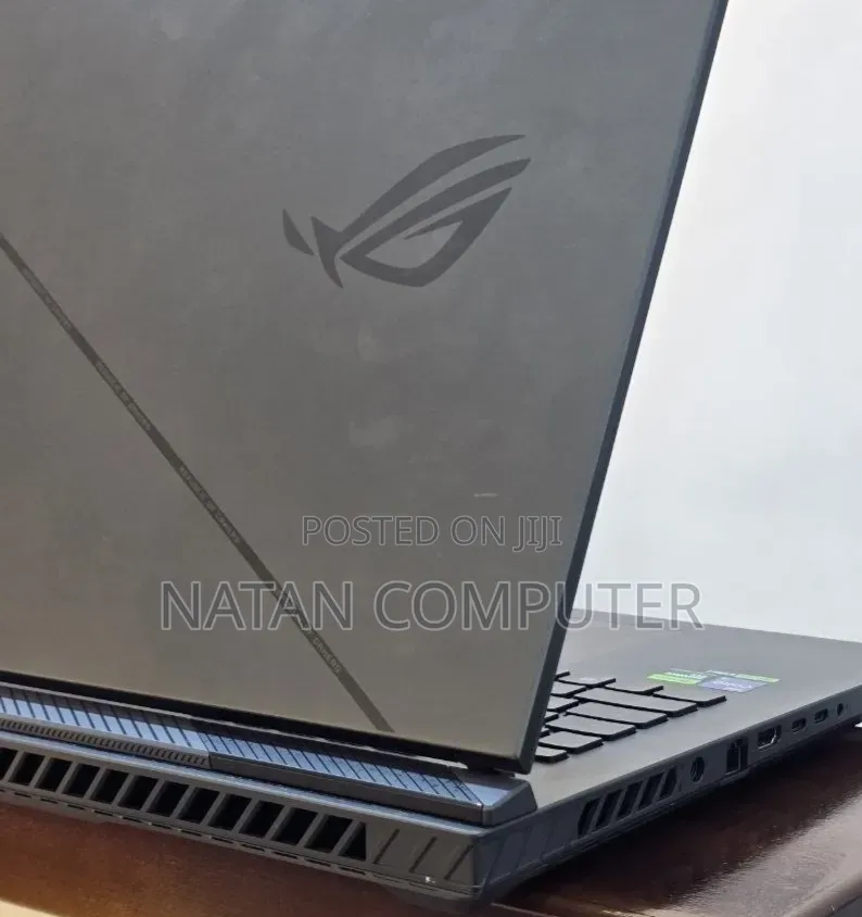 New Laptop Asus ROG Strix G17 32GB Intel Core i9 SSD 2T