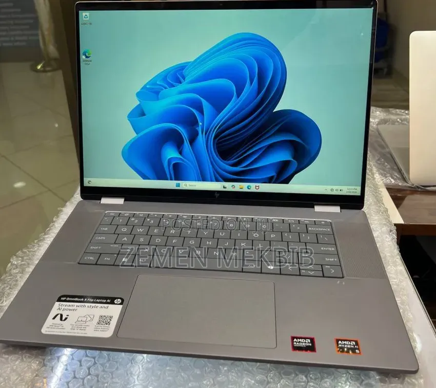 New Laptop HP OmniBook 5 14" 16GB AMD Ryzen 5 SSD 512GB