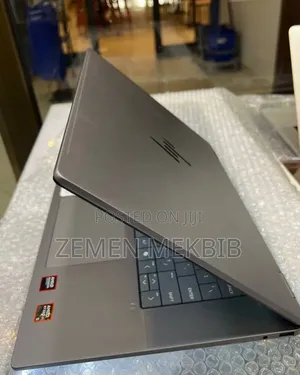 New Laptop HP OmniBook 5 14" 16GB AMD Ryzen 5 SSD 512GB