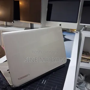 Laptop Toshiba Satellite C55 4GB Intel Core i5 HDD 320GB