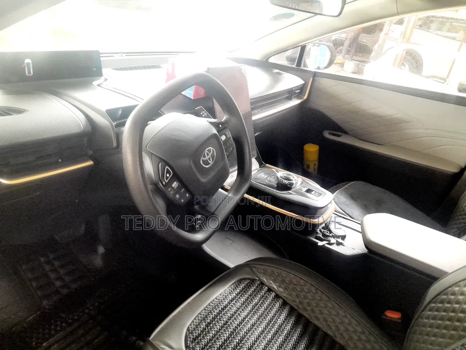 Toyota bZ3 2024 Gray