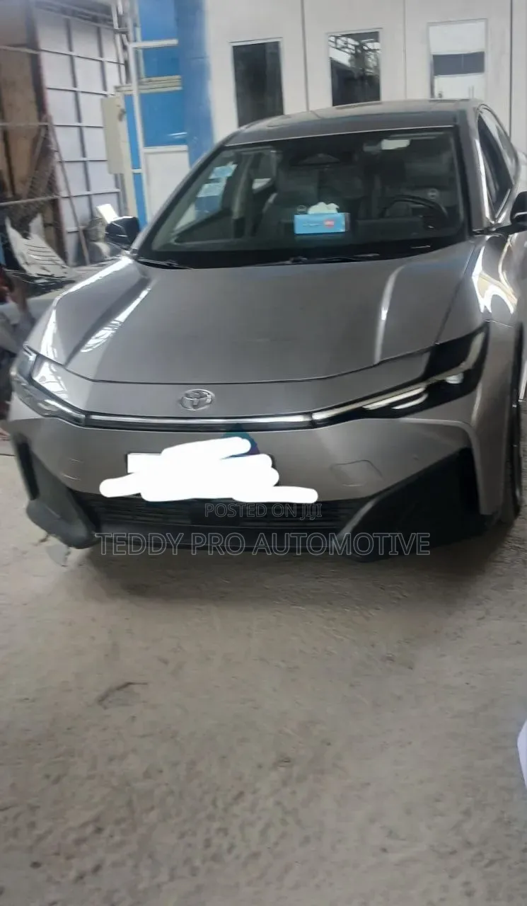 Toyota bZ3 2024 Gray