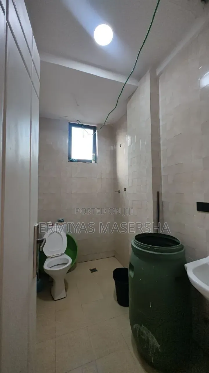 Furnished 3bdrm Condo in Yeka for sale