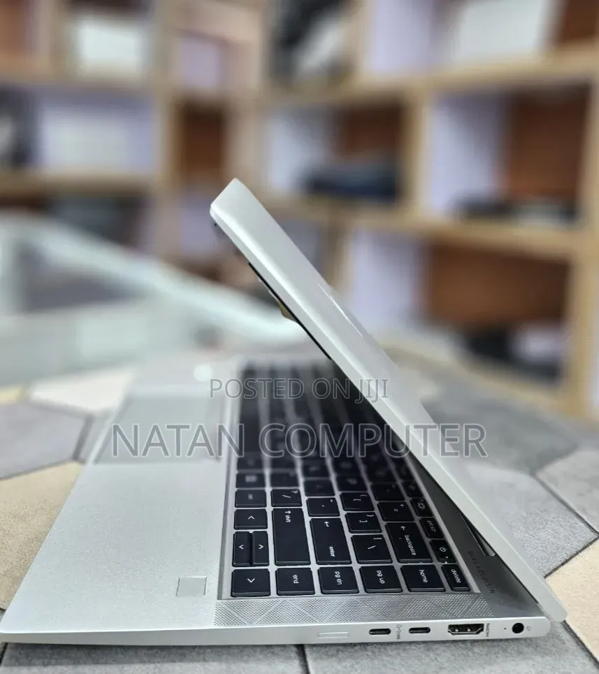 New Laptop HP EliteBook 845 G8 16GB AMD Ryzen 5 SSD 512GB