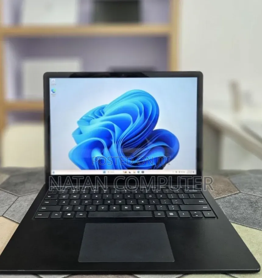 New Laptop Microsoft Surface Laptop 4 16GB Intel Core i7 SSD 512GB