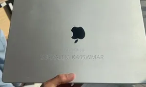 New Laptop Apple MacBook Pro M1 32GB Apple M1 SSD 1T
