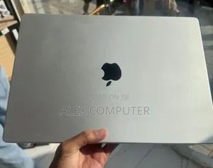 New Laptop Apple MacBook Pro 32GB Apple M1 Max SSD 1T