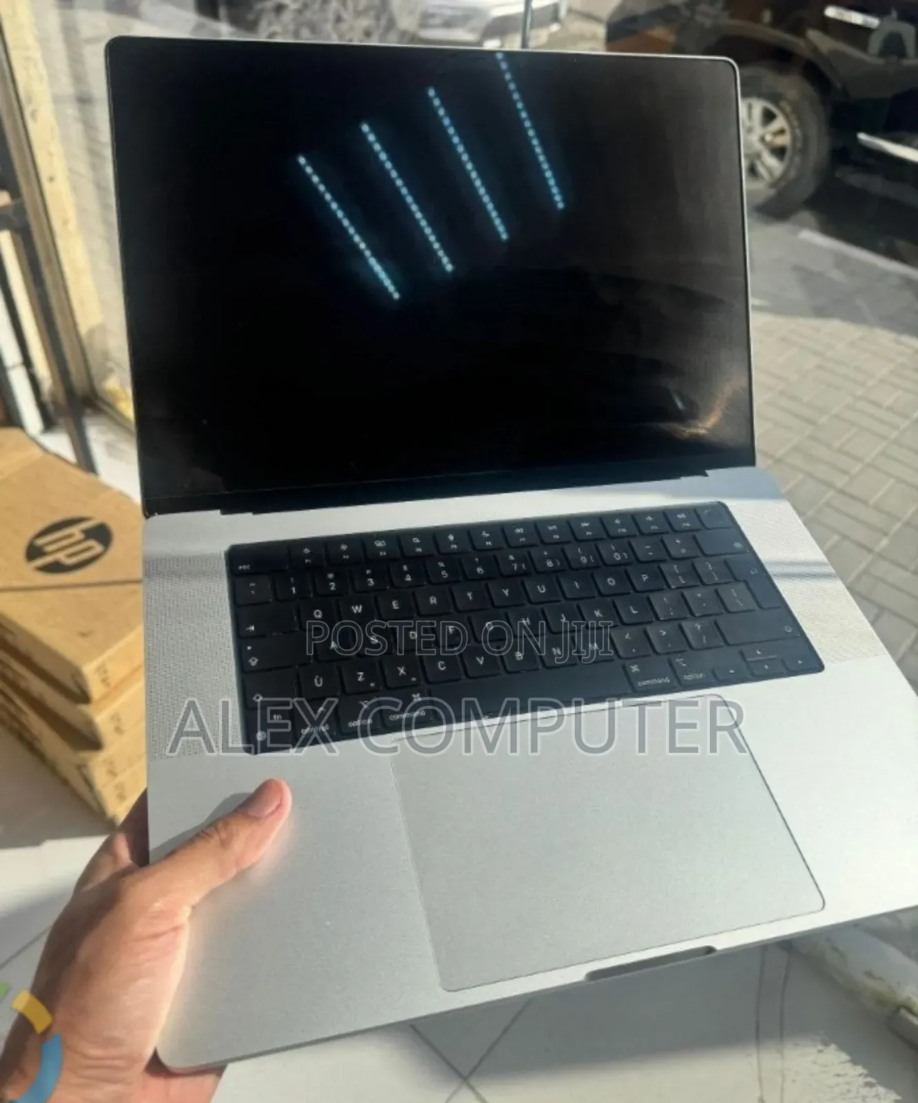 New Laptop Apple MacBook Pro 32GB Apple M1 Max SSD 1T