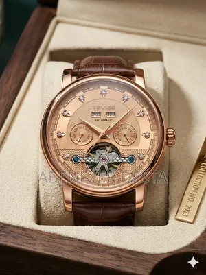 Tevise Automatic Mechanical Watch Features a Leather Strap