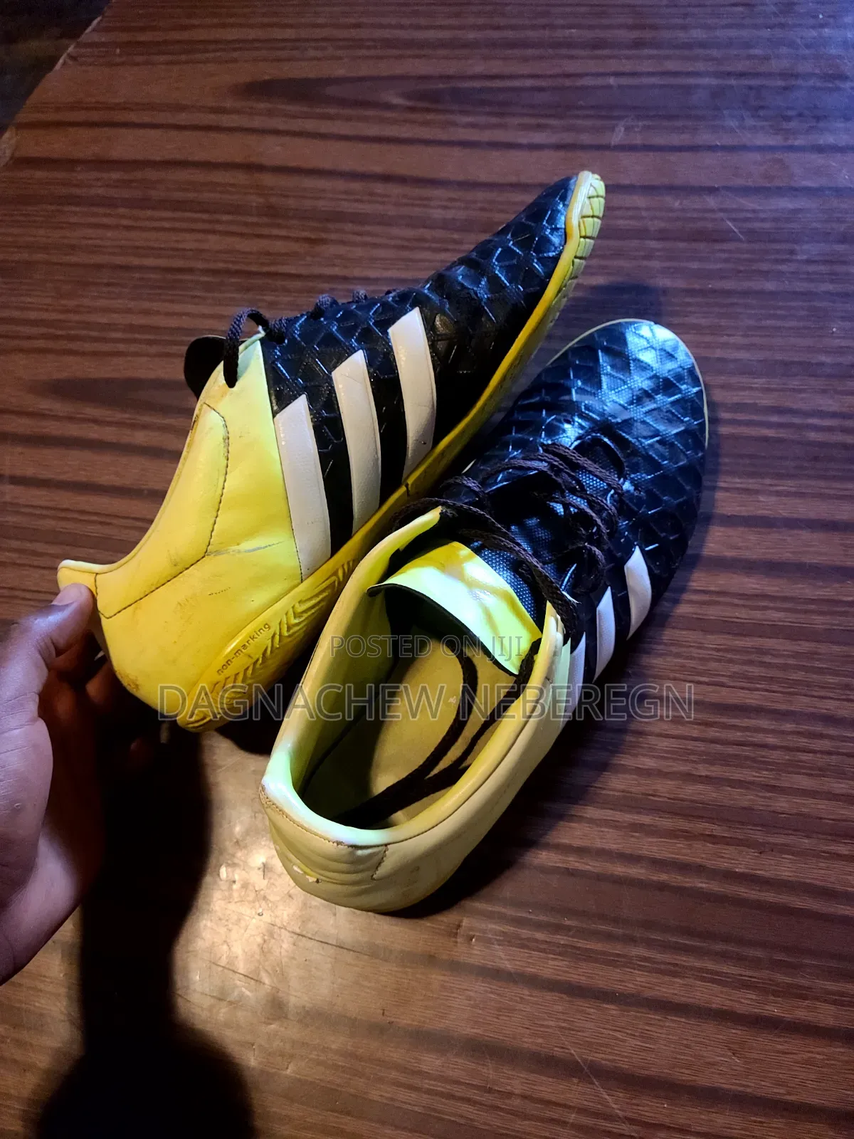 Futsal Shoes 44