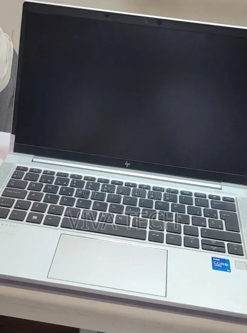 New Laptop HP EliteBook 830 G8 16GB Intel Core i5 SSD 512GB