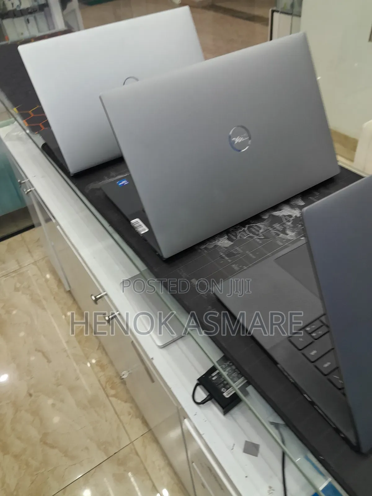 New Laptop Dell Precision 5560 16GB Intel Core i7 SSD 512GB
