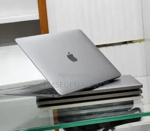 New Laptop Apple MacBook Air 2020 M1 8GB Apple M1 SSD 256GB